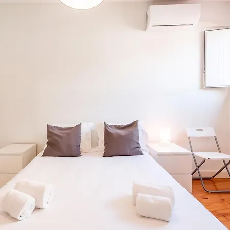 Guestready - Into Grace 7 *